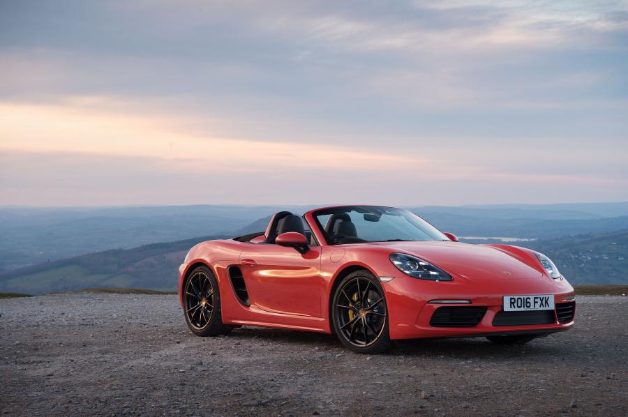  Porsche 718 Boxster S 2016 года  (UK) (фото 9 из 29)